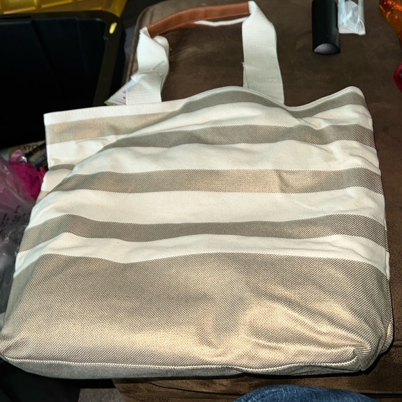 Bath & Body Works Handbags - NWT Bath & Body Works Tote